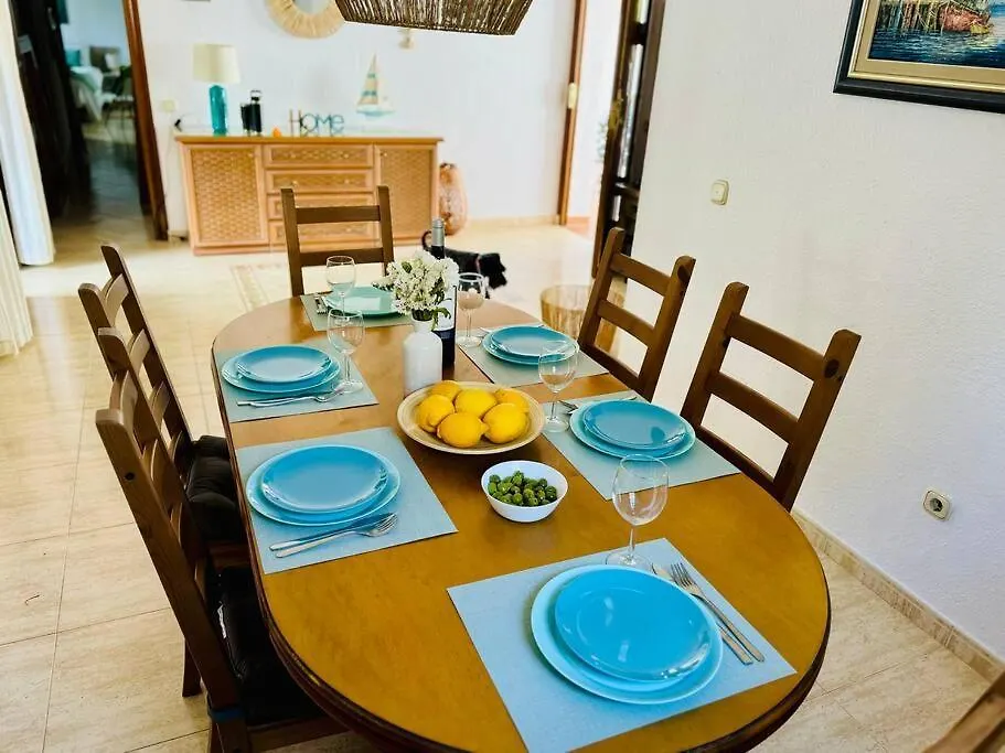 Sitio de Calahonda Casa Del Mar, Stunning Villa With Swimming Pool