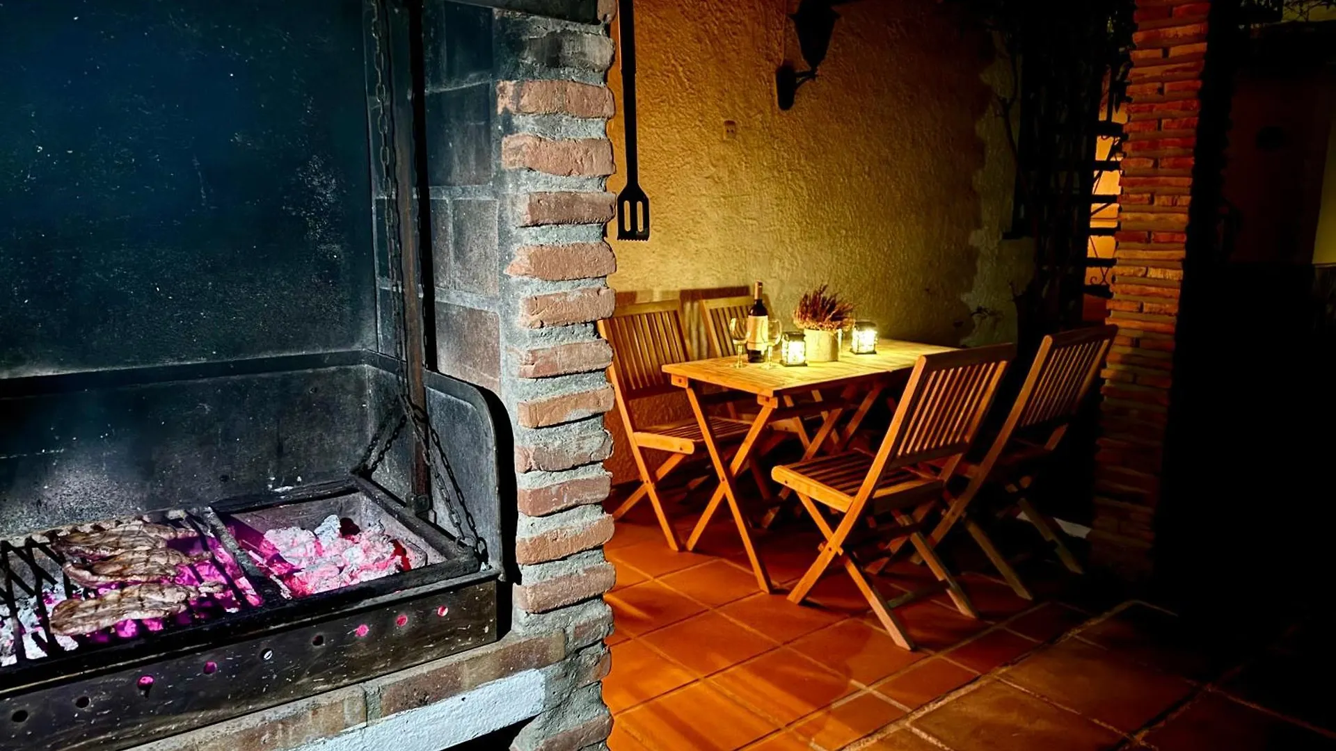 Sitio de Calahonda Casa Del Mar, Stunning Villa With Swimming Pool