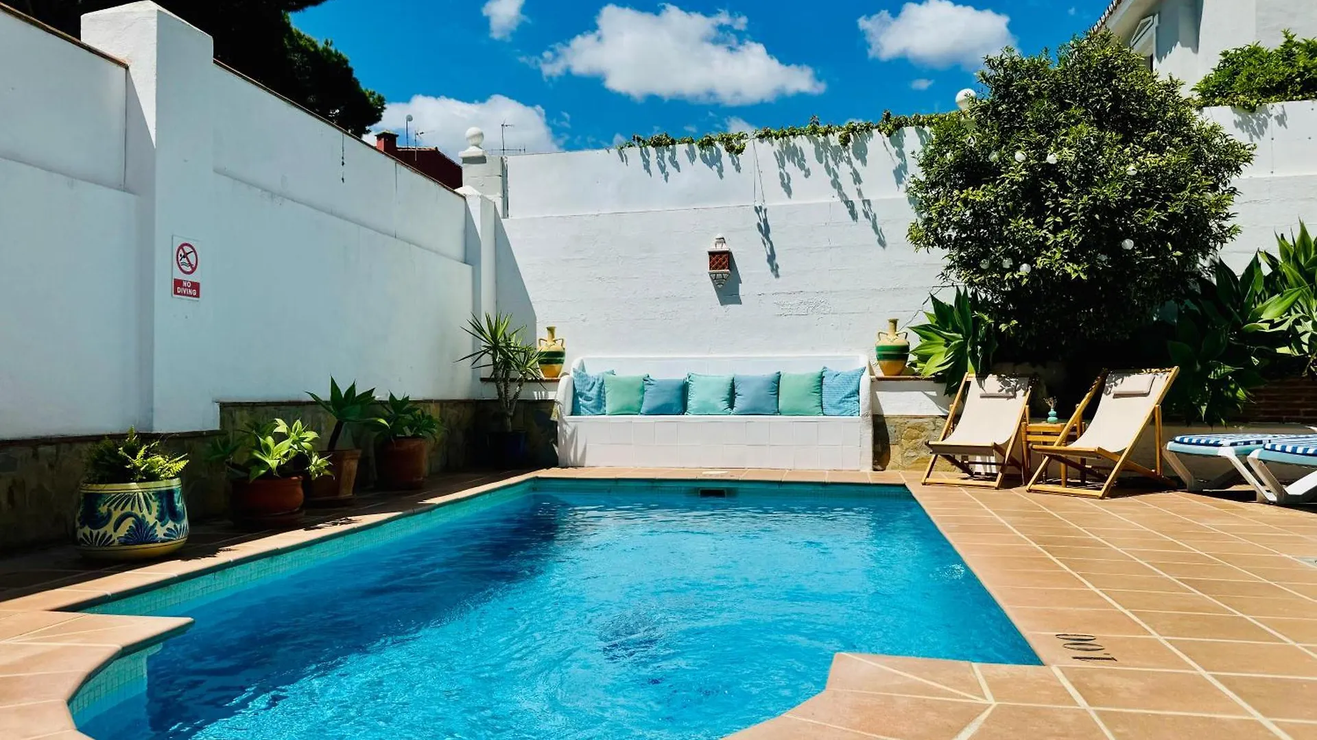 Sitio de Calahonda Casa Del Mar, Stunning Villa With Swimming Pool Sitio de Calahonda